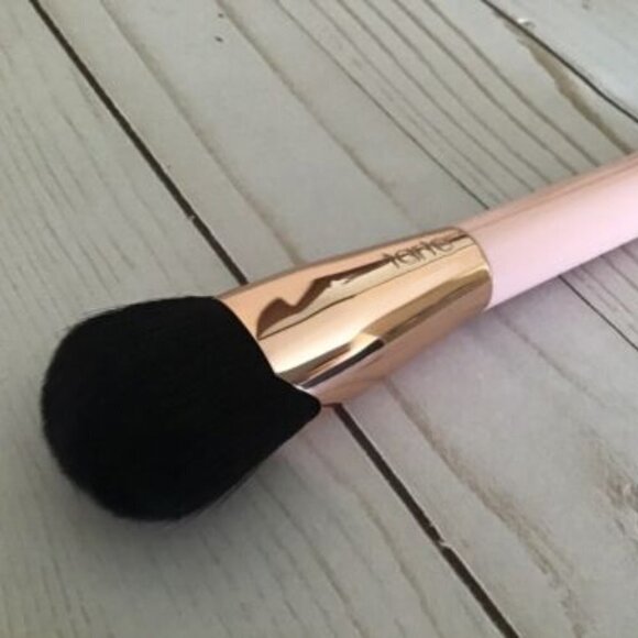 tarte Cosmetics BUFF & BRONZE FACE BRUSH - BRAND NEW Pretty Pink! - Picture 4 of 5
